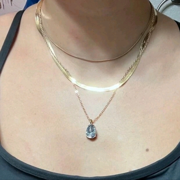 💖 2/$30 Boho  multi layered gold tone fishbone rhinestone pendant necklace set - Picture 7 of 16